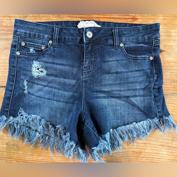 Altar'd State Shorts Womens 26/3 Blue Denim Jean Shorts Cut Off Fringe Stretch - Picture 1 of 4